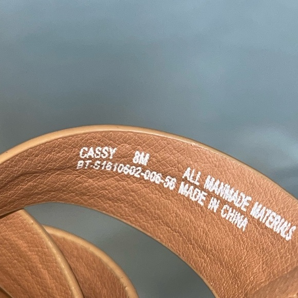 Baretraps Cassy Camel Strappy Slides. Vegan leather, size 8M GUC - Picture 8 of 9